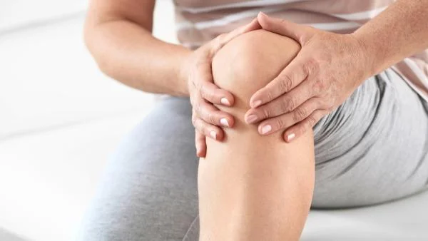 Strengthen Your Knees with Physiotherapy
