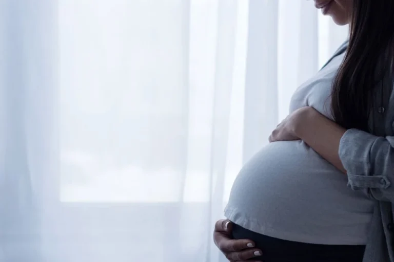 Pregnancy & Chiropractic/Osteopathy: Safe Practices for Expectant Mothers