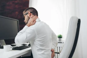 Chiropractic Care for Desk Workers